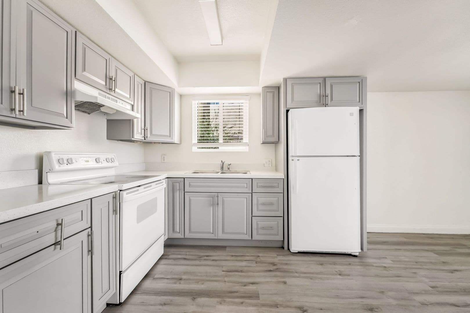 Las Vegas Apartment: 5303 Del Gado Dr.