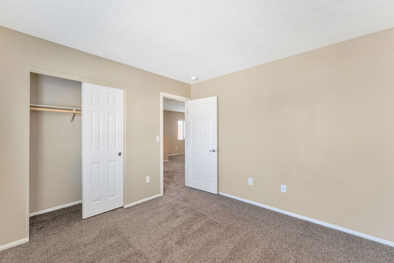 Las Vegas House: 730 Bending Wolf Ave