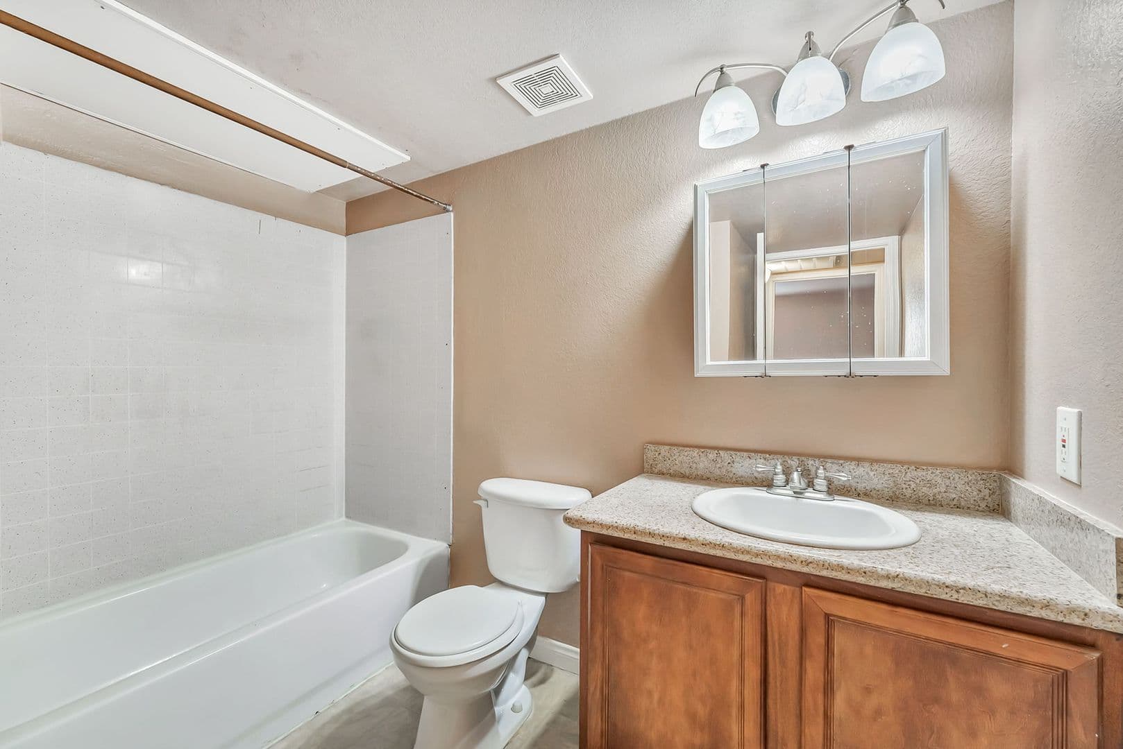 Las Vegas House: 3135 S Mojave Rd #227