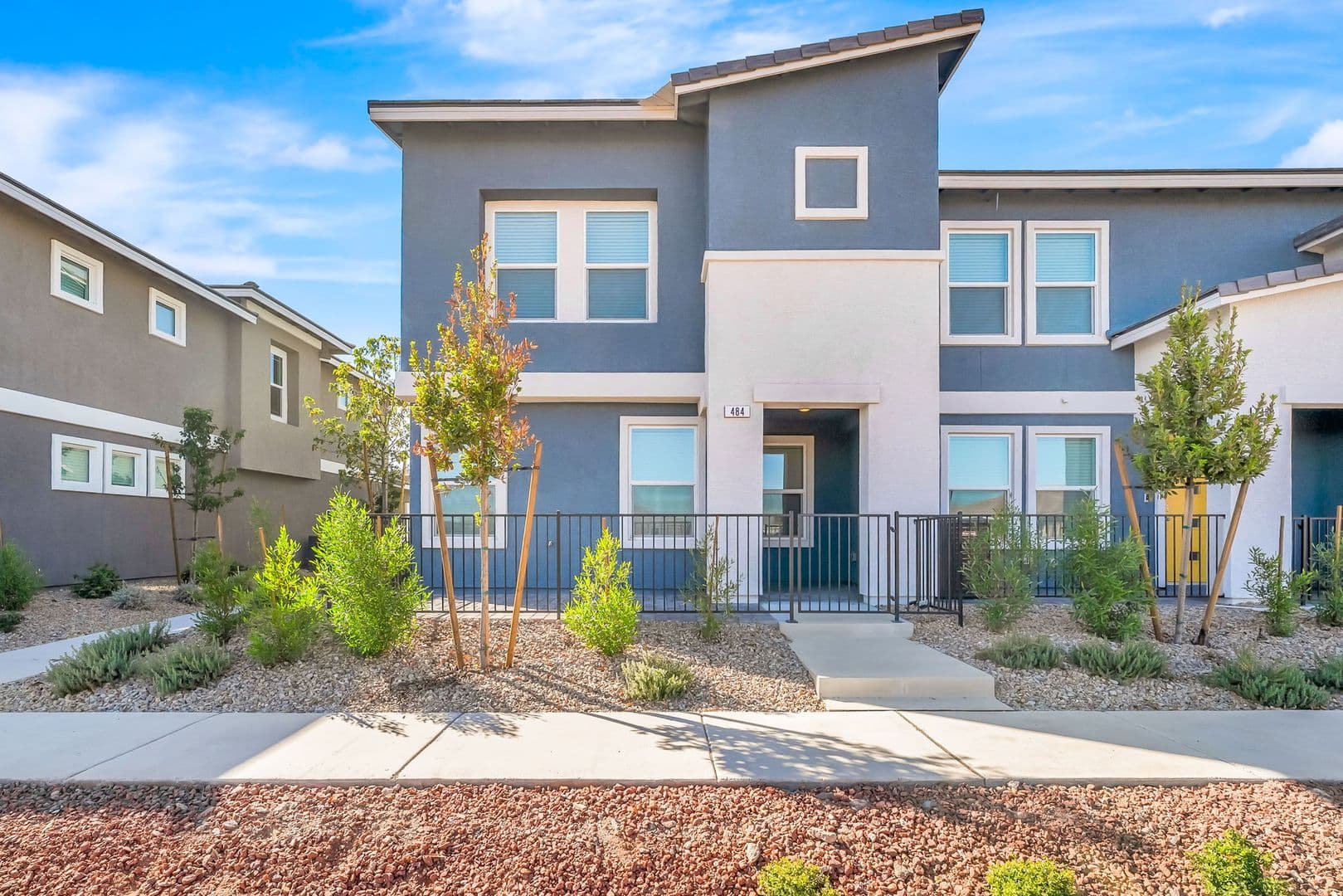 Henderson Townhome: 484 Golden Myna Ave
