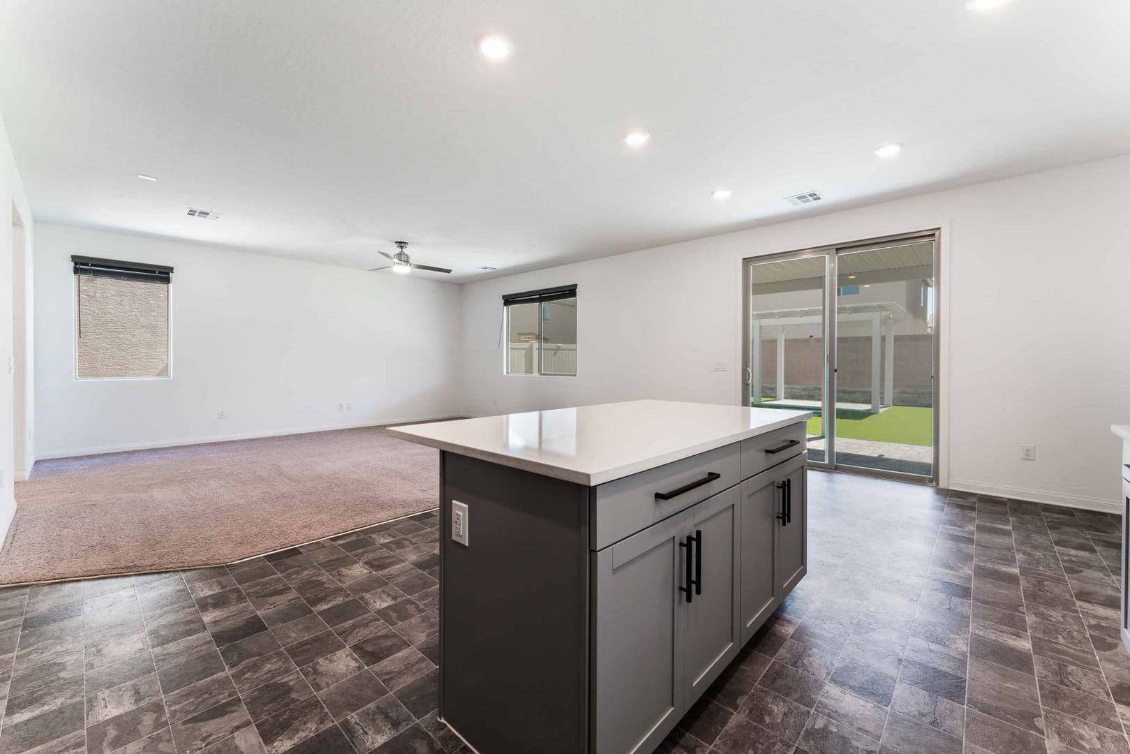 North Las Vegas House: 6958 Stone Cactus St