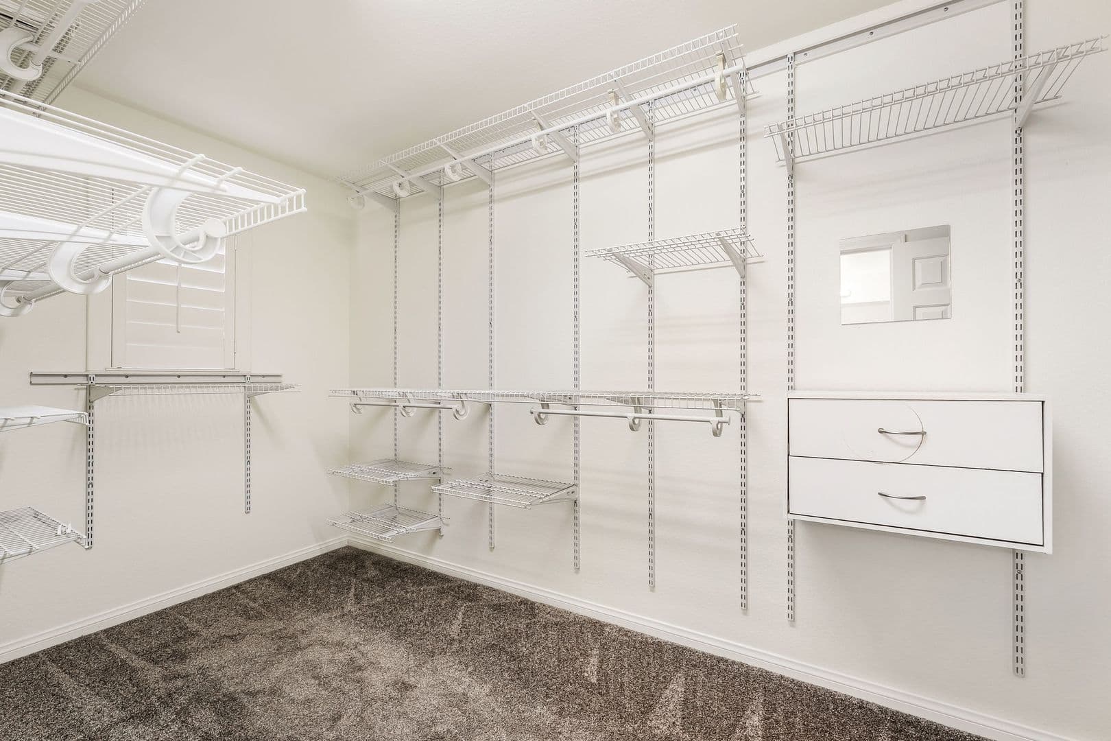 Henderson House: 1153 Orphington Ct