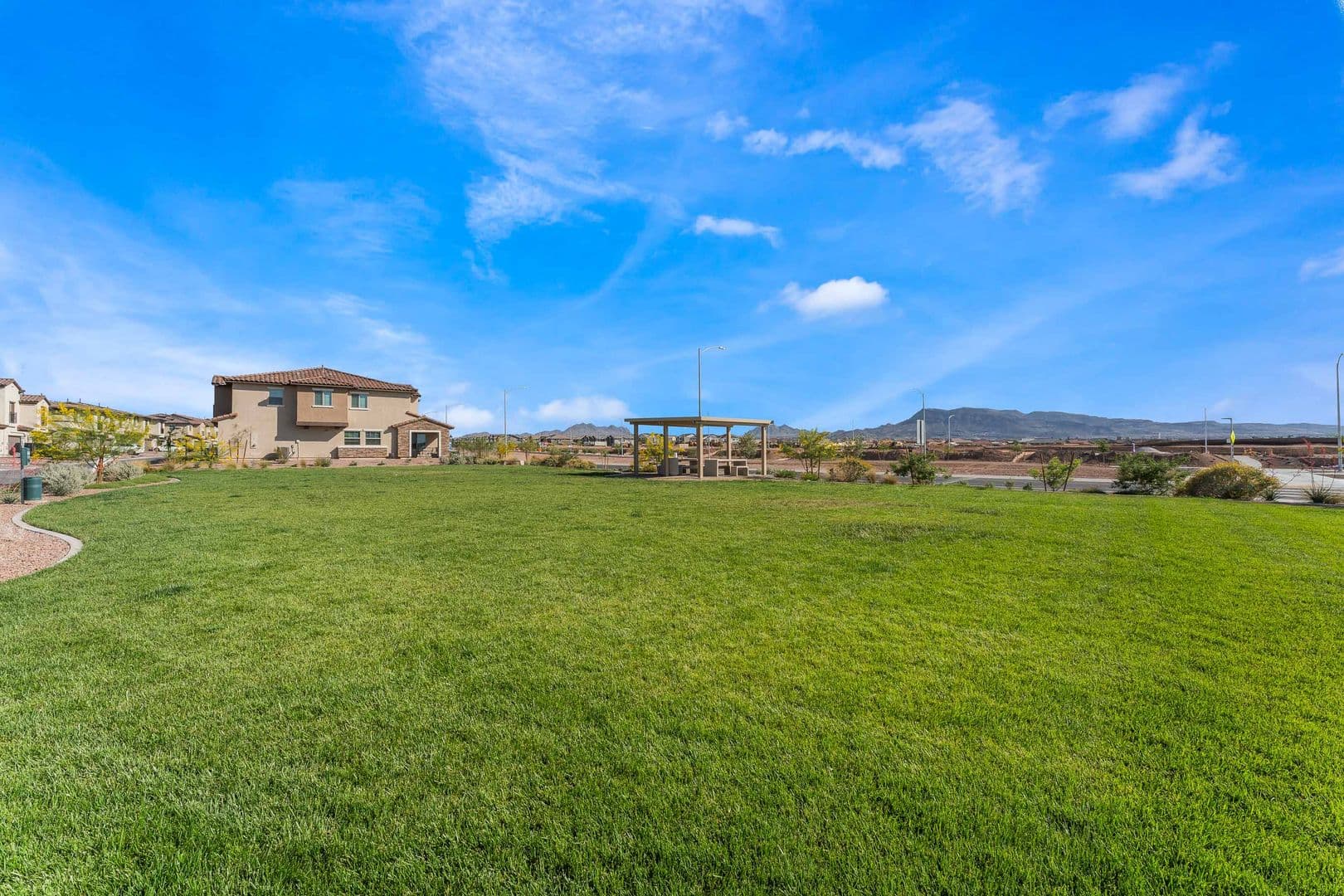 Henderson House: 871 Watford Pl