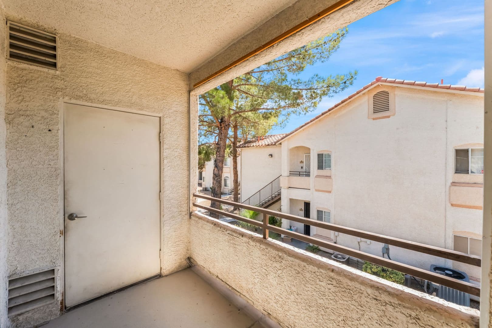 Las Vegas House: 1405 S Nellis Blvd #2015