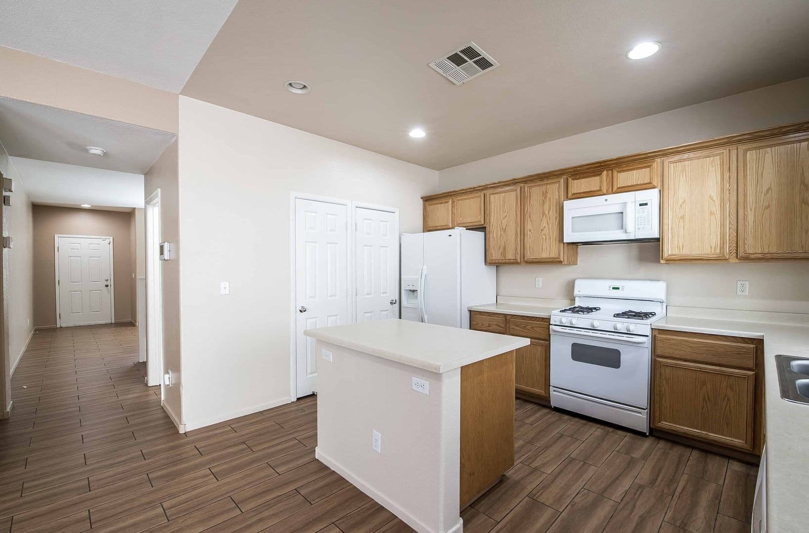 Las Vegas House: 3925 Meadow Foxtail Drive