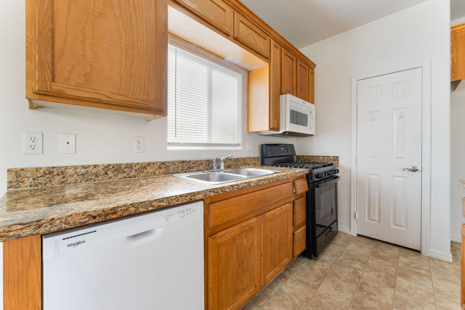 North Las Vegas House: 32 Rosa Rosales Ct