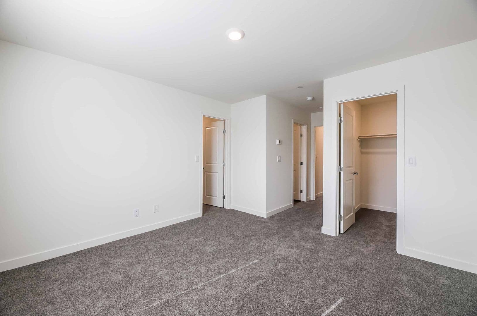 Henderson House: 12749 Epperly St