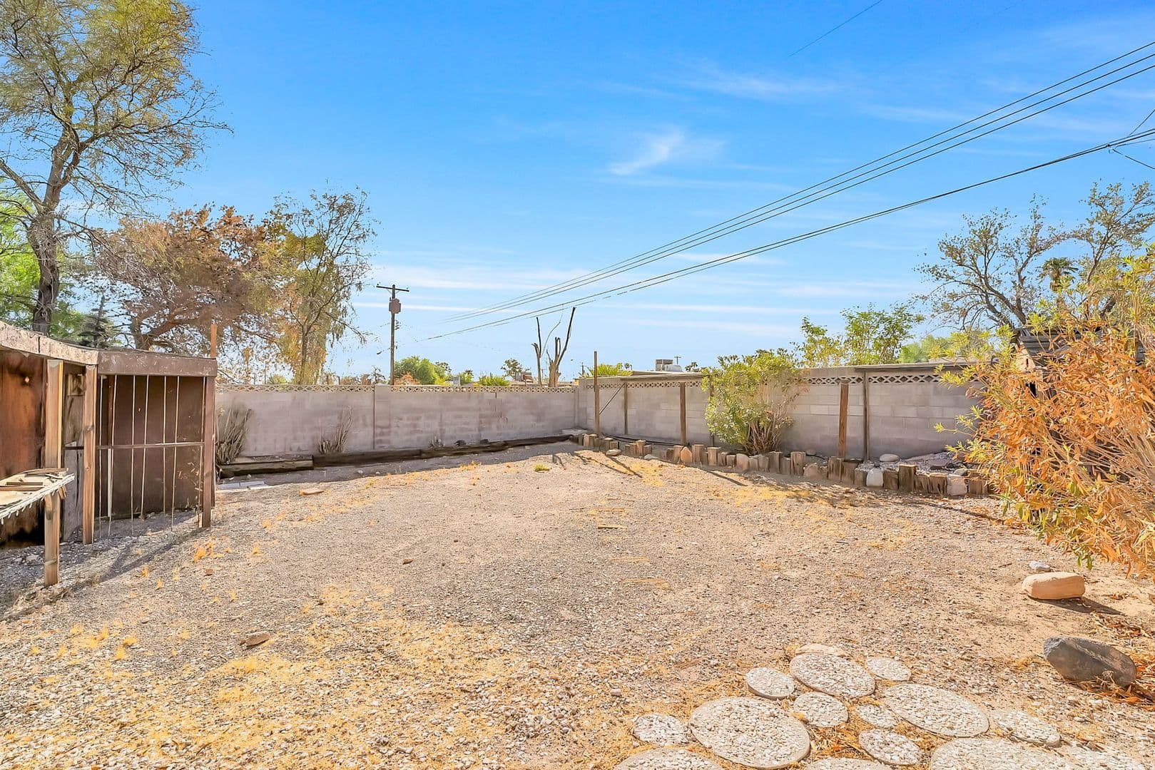 Las Vegas House: 867 Lulu Ave.
