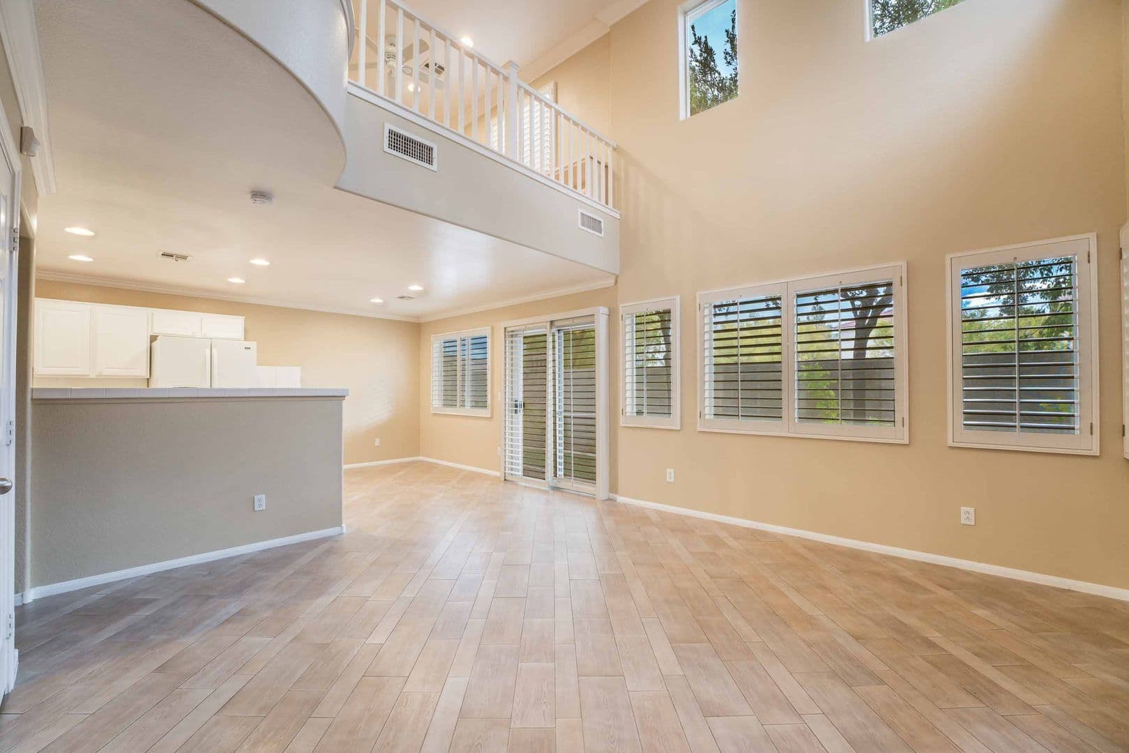 Las Vegas House: 1390 Louisiana Lakes Avenue