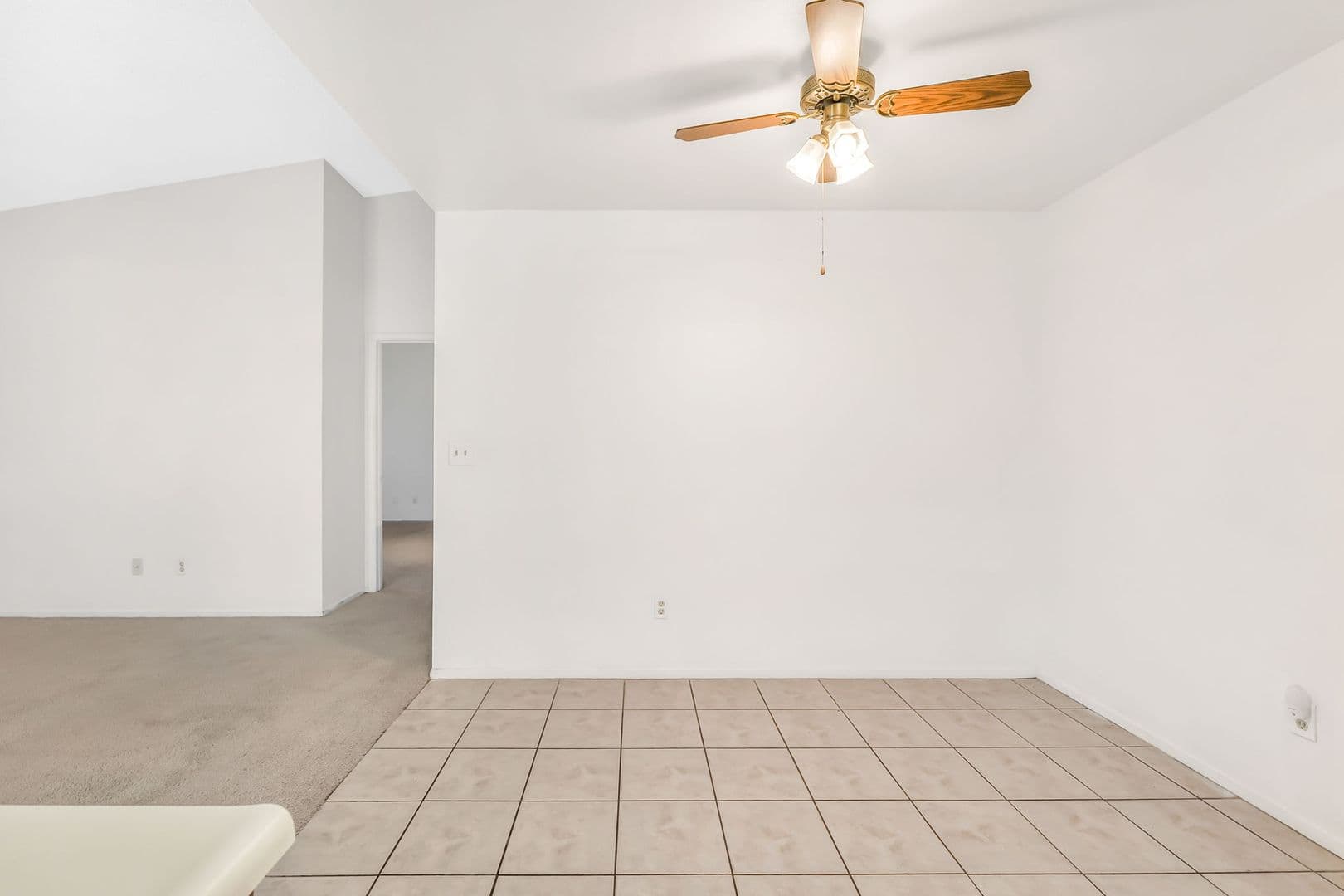 Las Vegas House: 4656 Bumblebee Circle