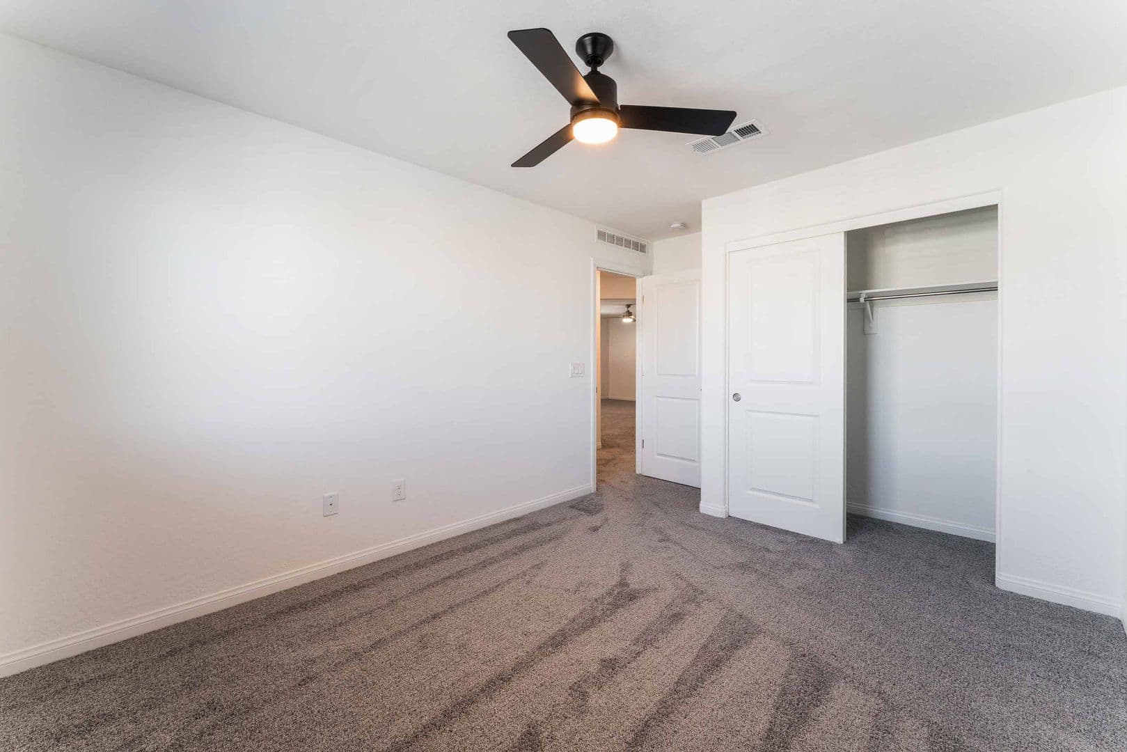North Las Vegas House: 6958 Stone Cactus St