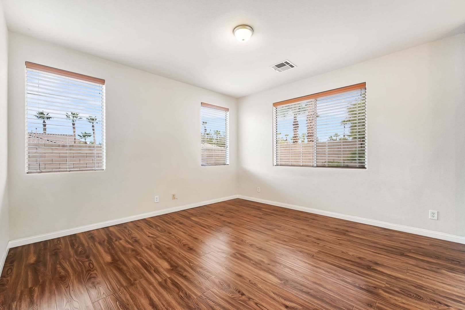 Las Vegas House: 168 Red Tee Lane