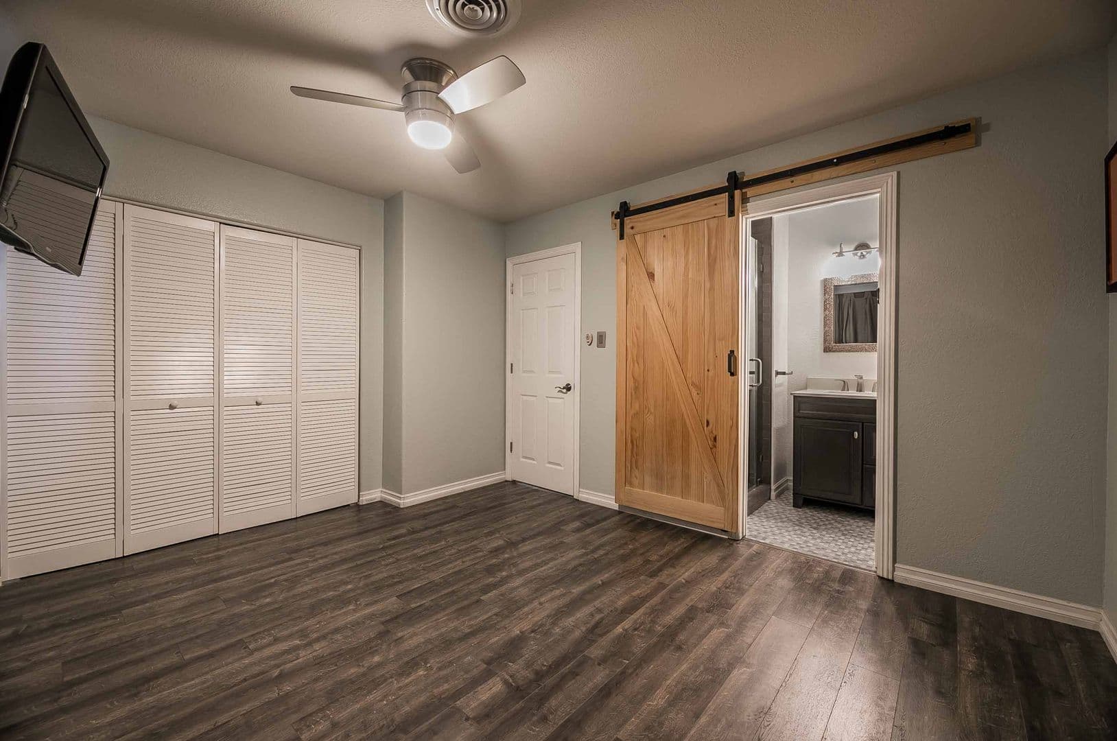 Las Vegas House: 836 N 21st St