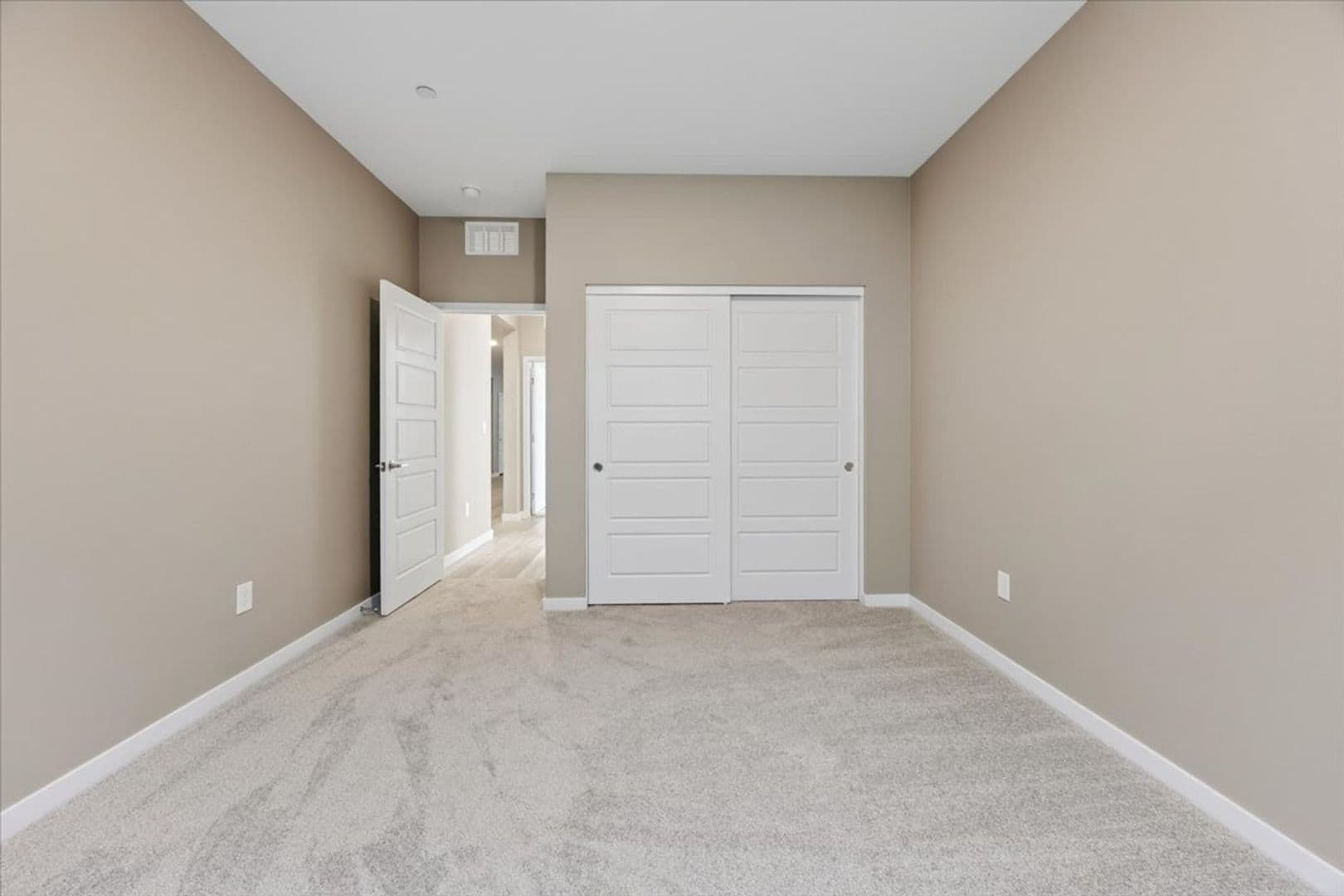 Las Vegas House: 10862 Lewis Pointe Ave
