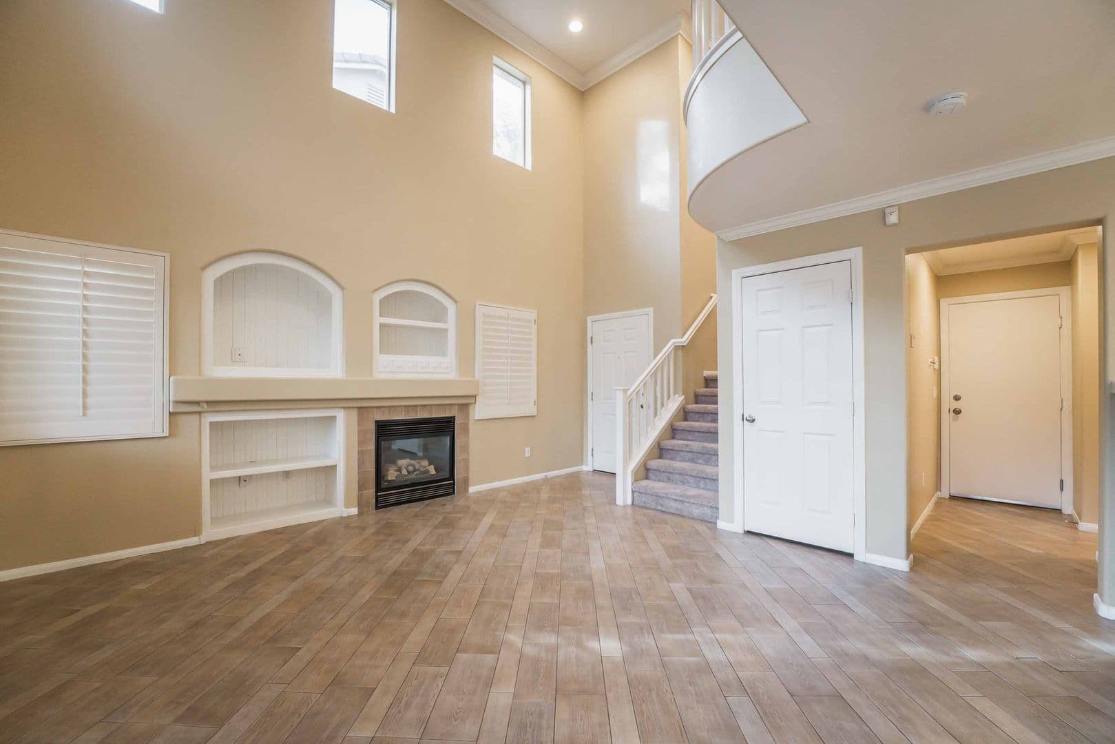 Las Vegas House: 1390 Louisiana Lakes Avenue