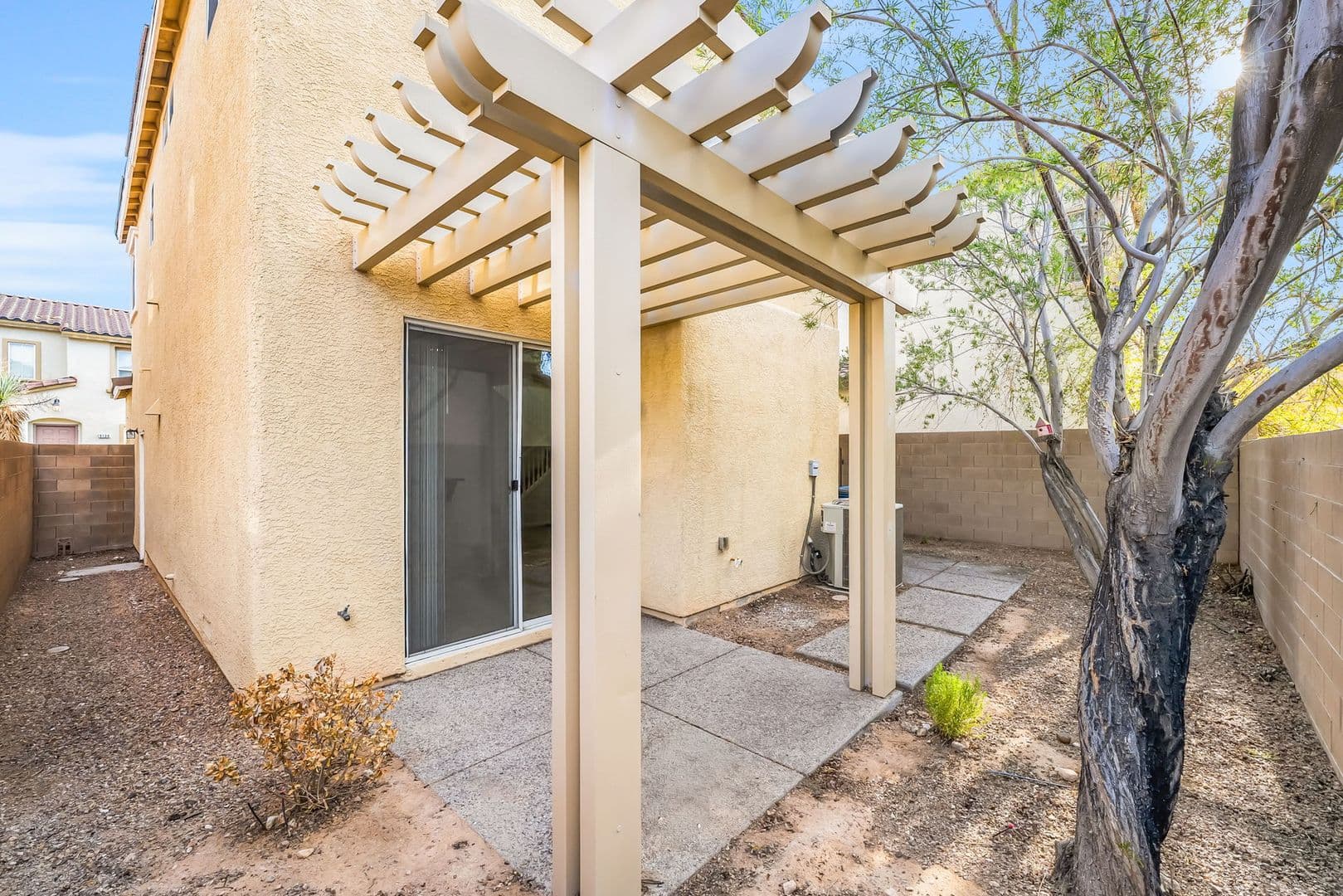 Las Vegas House: 9158 White Rock Peak Street