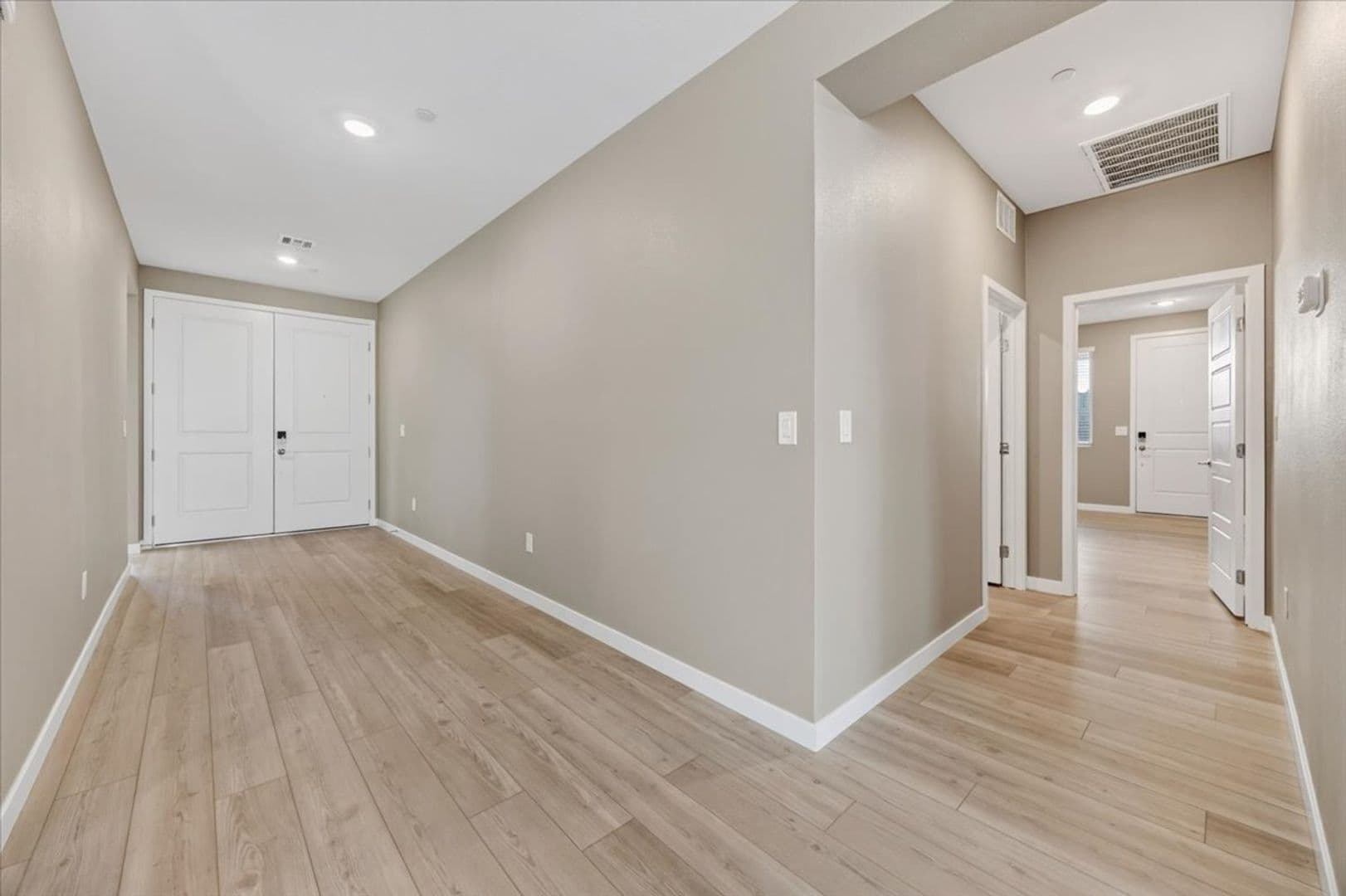 Las Vegas House: 10862 Lewis Pointe Ave