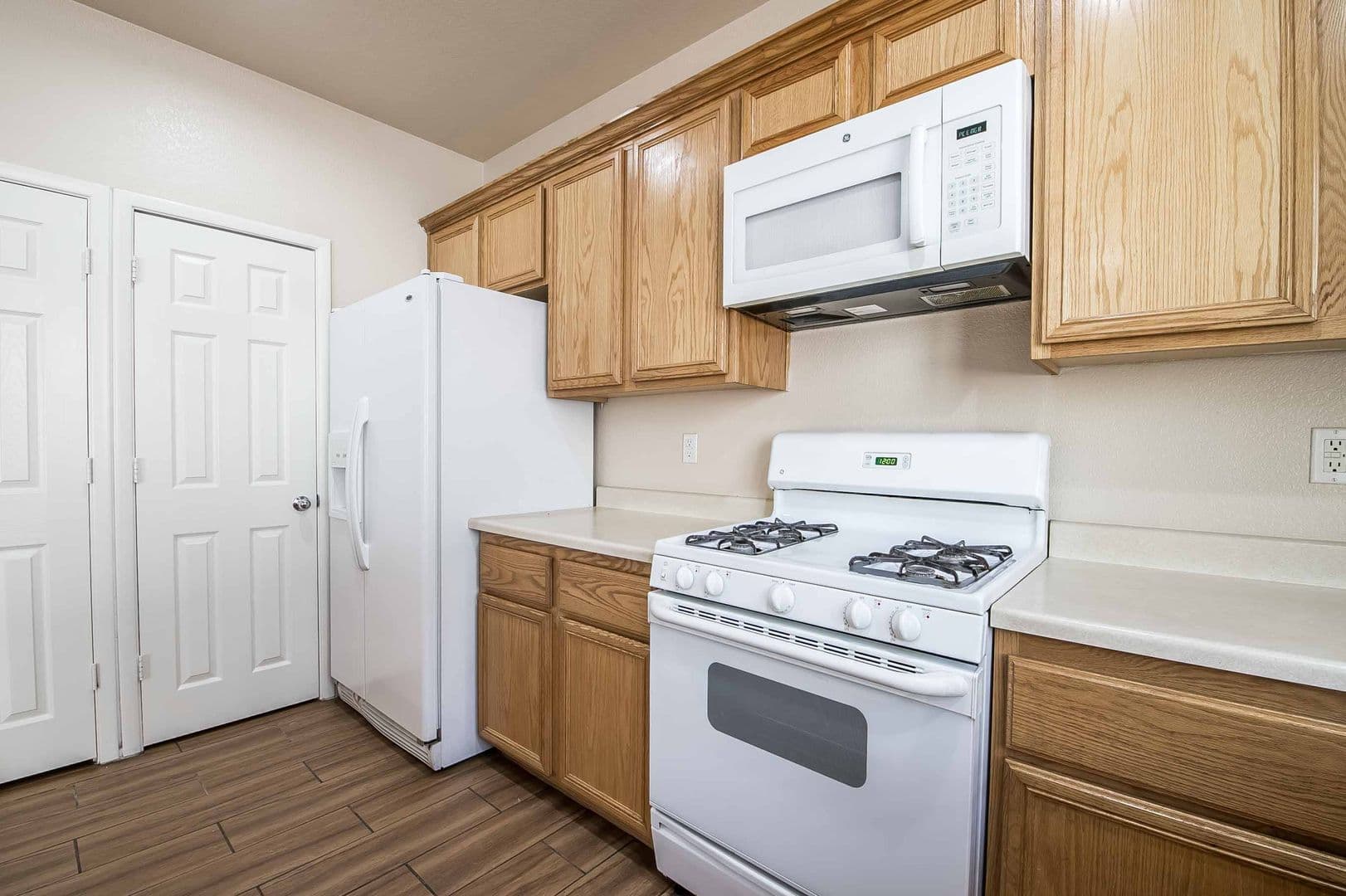 Las Vegas House: 3925 Meadow Foxtail Drive