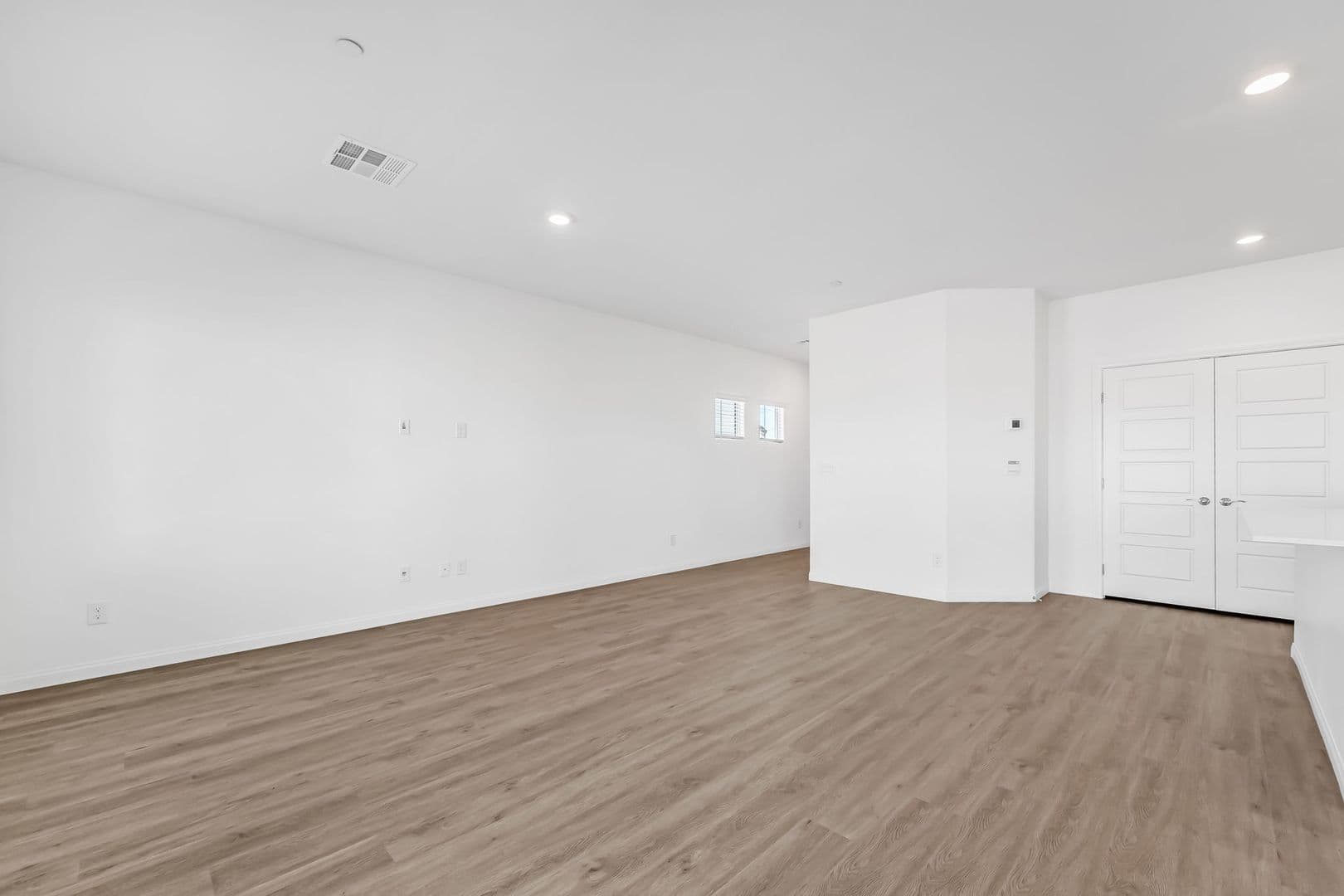 Henderson House: 1111 Saffron Toucan Ln