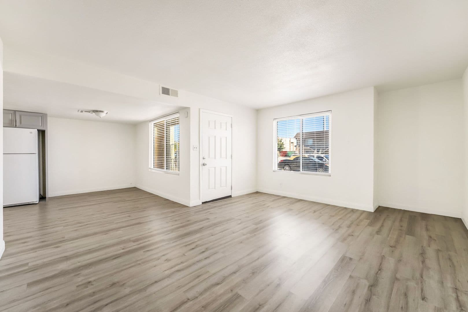 Las Vegas Apartment: 5303 Del Gado Dr.