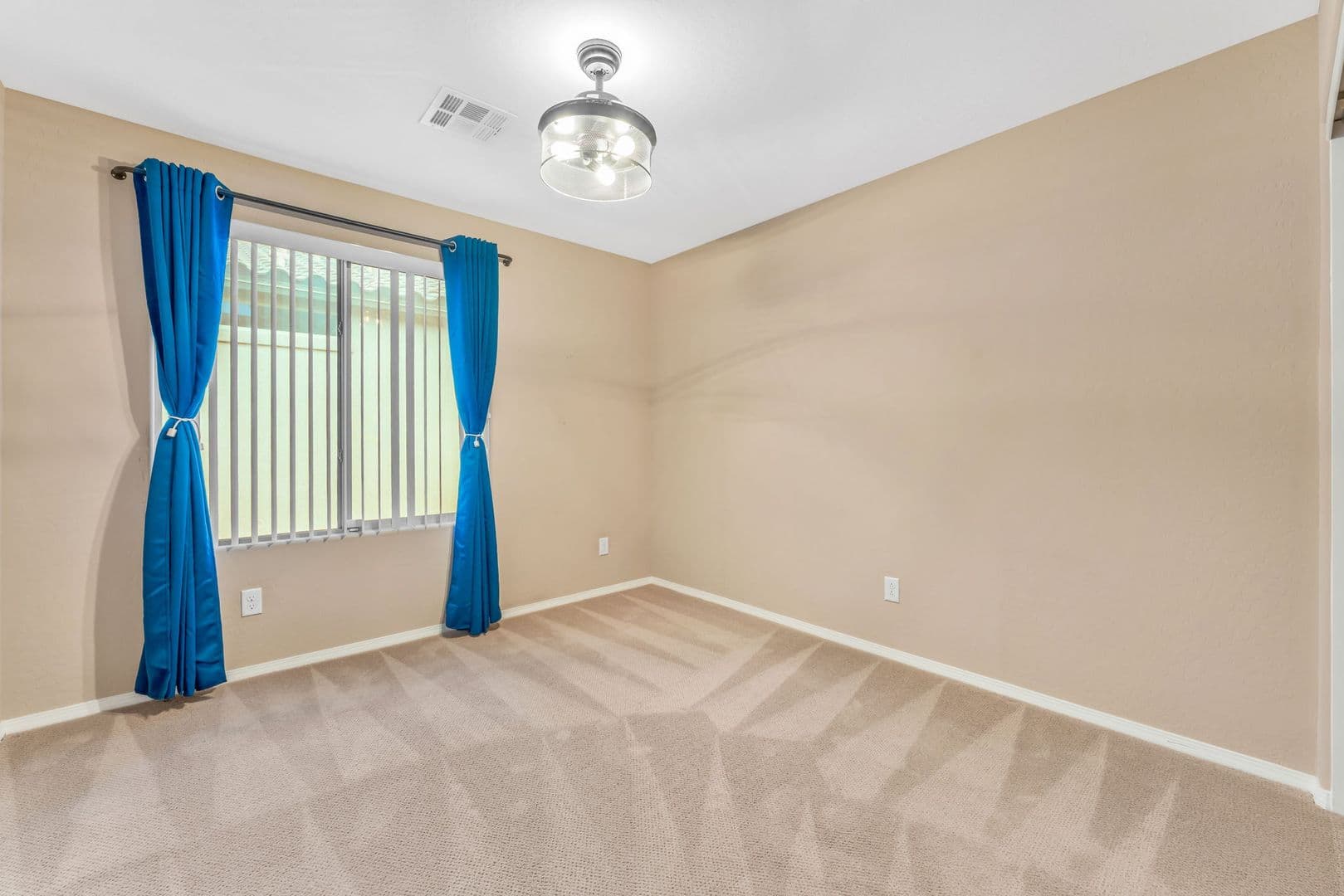 North Las Vegas House: 3740 Rocklin Peak Ave