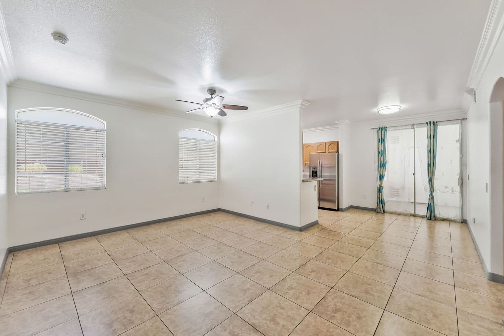 Las Vegas Townhome: 1405 S Nellis #1106