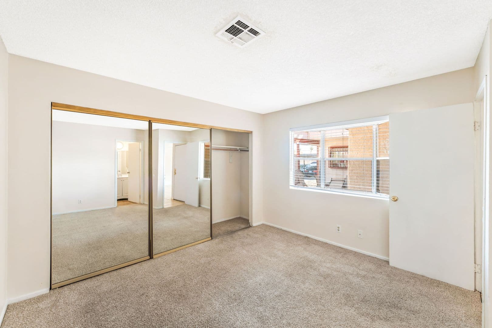 Las Vegas House: 457 N. Lamb Blvd #B