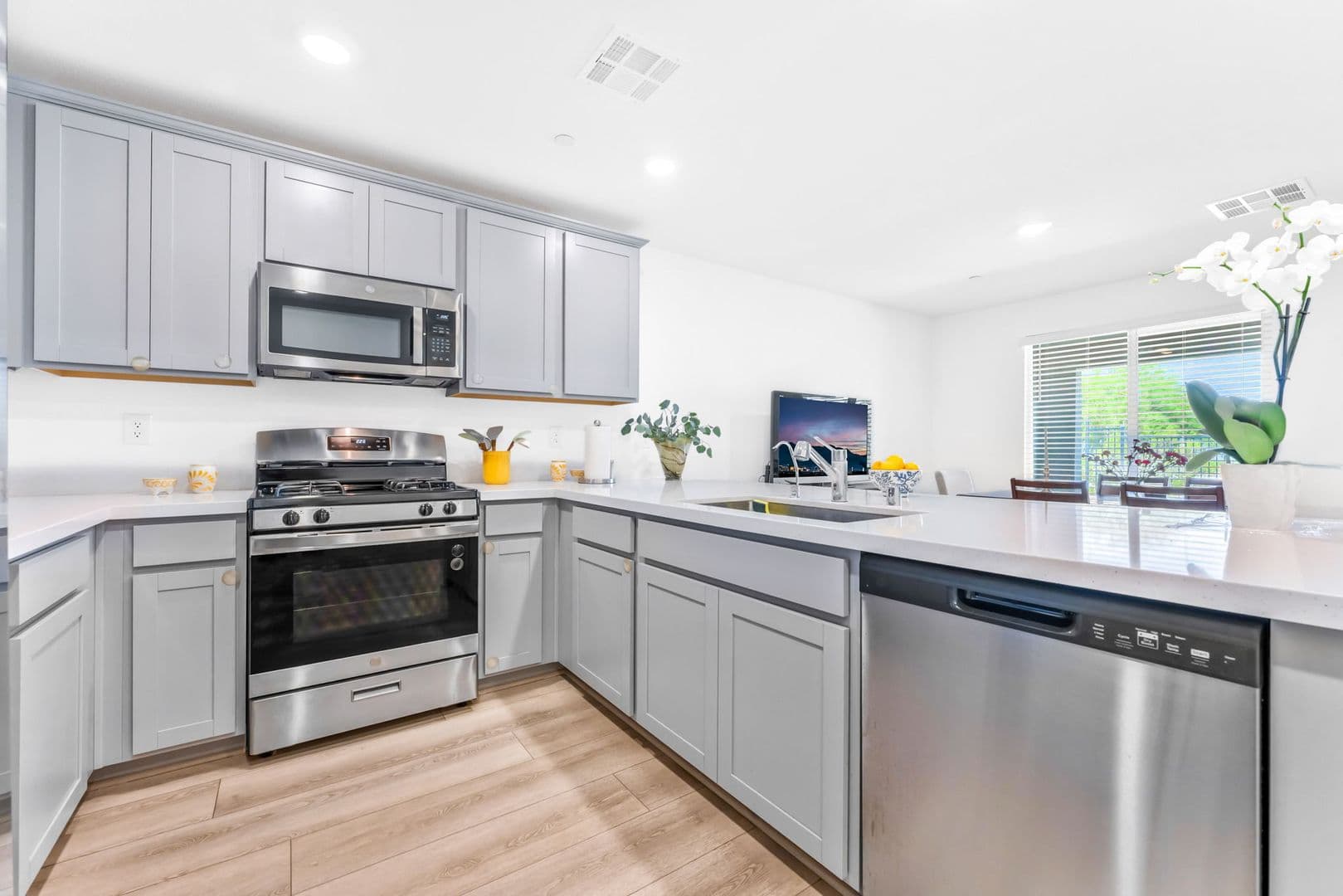Las Vegas House: 6252 Foxes Dale St