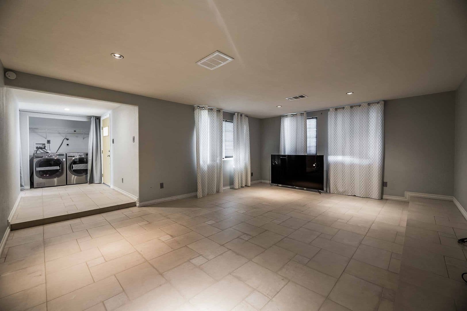 Las Vegas House: 836 N 21st St