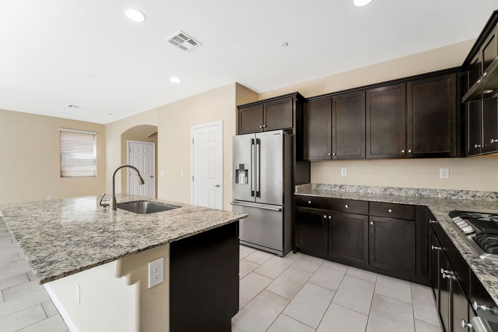 Henderson House: 2915 Caxton Grove Dr