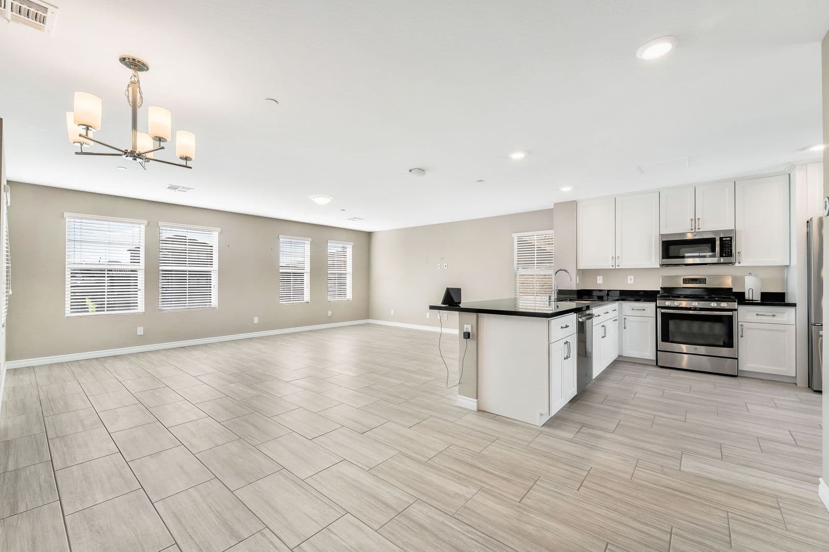 Henderson House: 811 Water St
