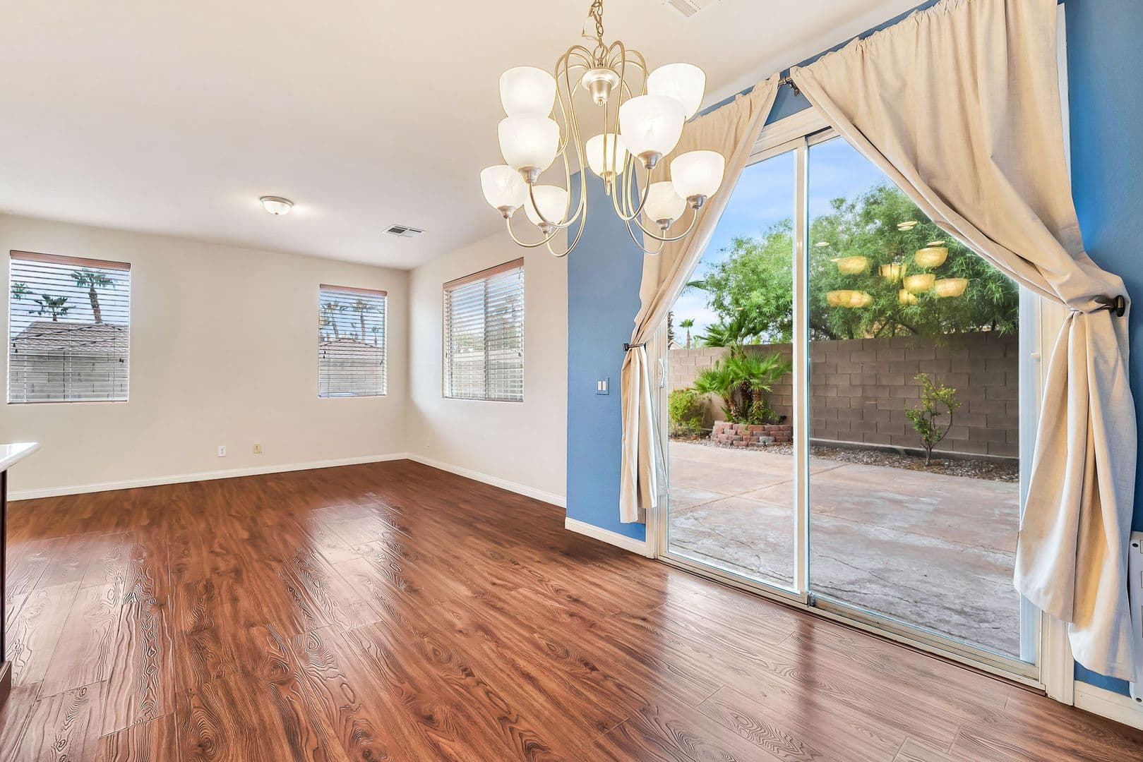 Las Vegas House: 168 Red Tee Lane