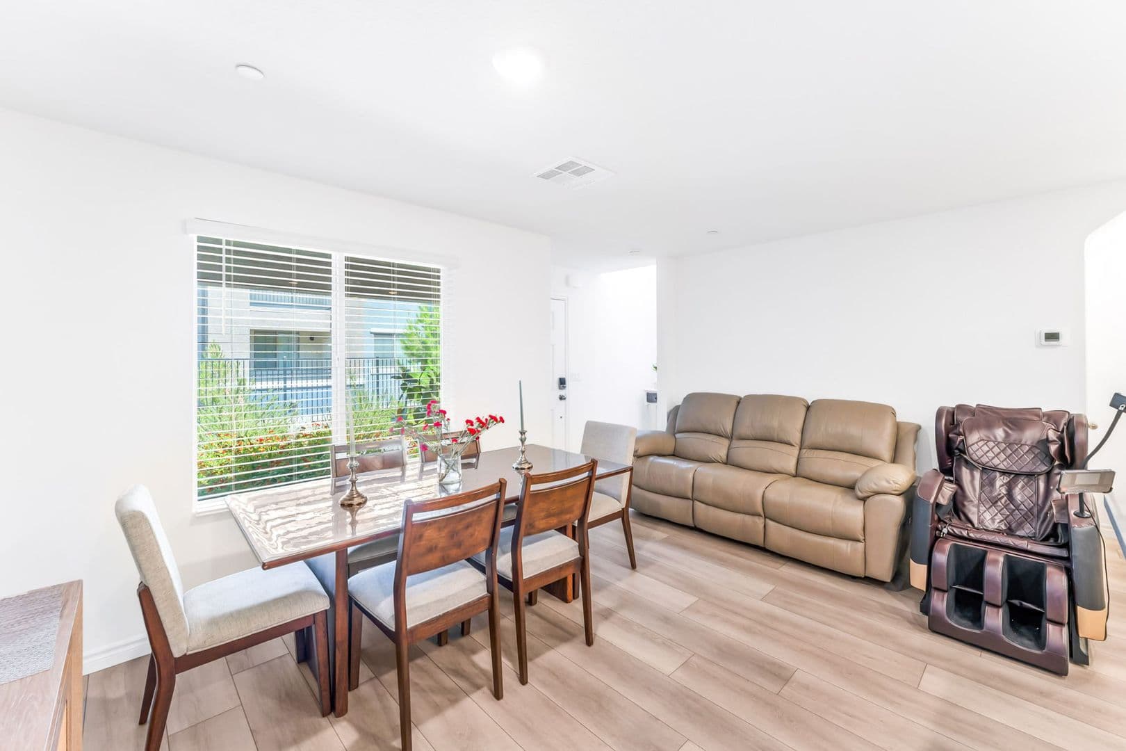 Las Vegas House: 6252 Foxes Dale St