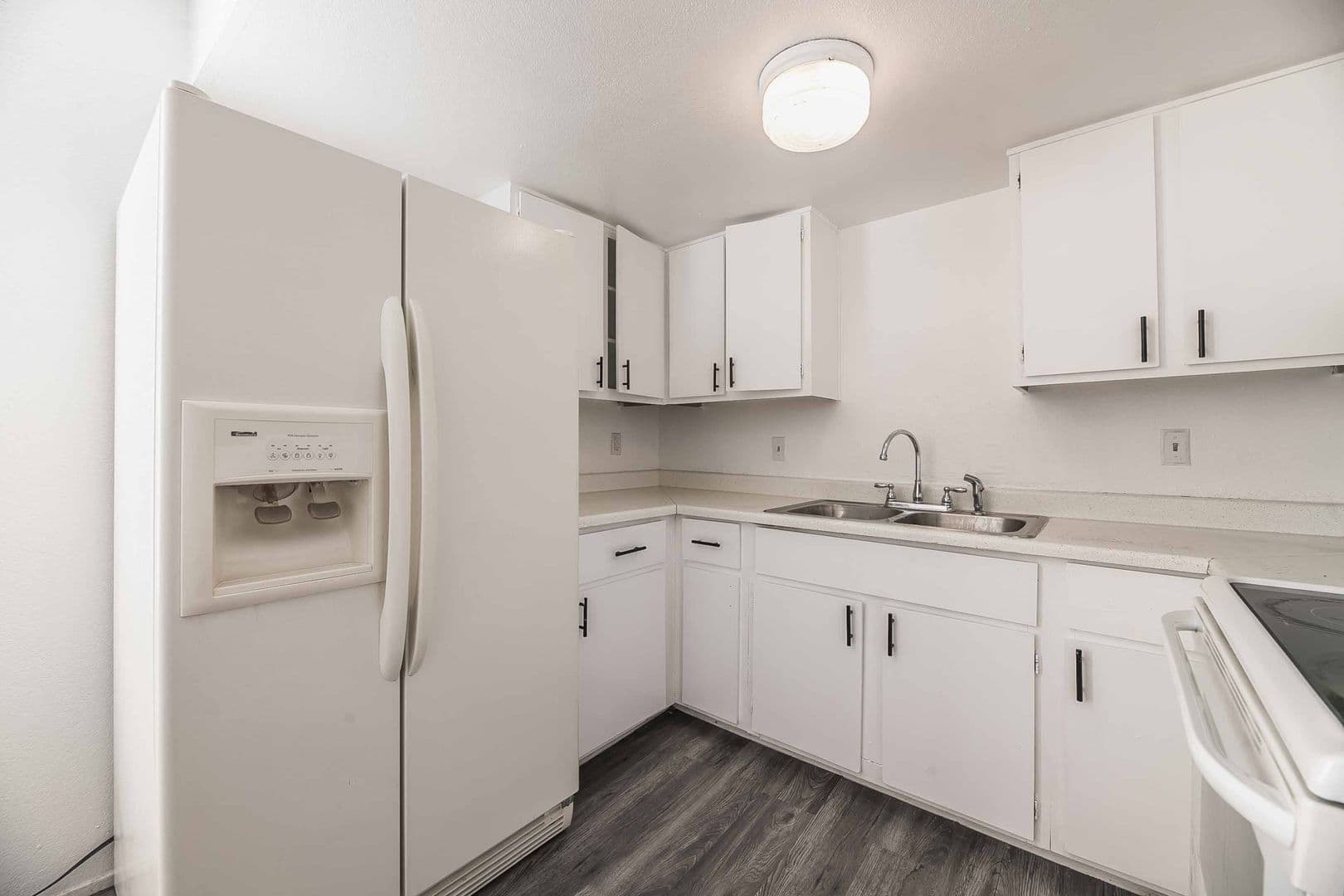 Las Vegas Apartment: 4721 Cessna Ave