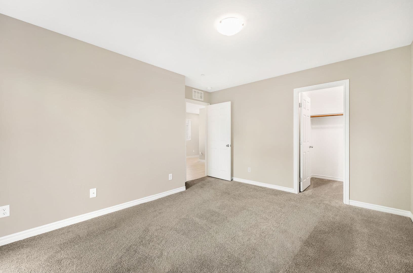 Henderson House: 811 Water St