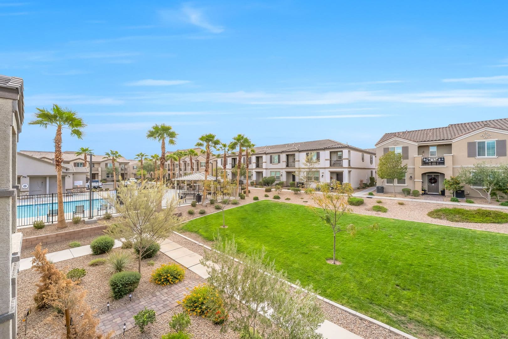 Henderson House: 483 Ylang Pl