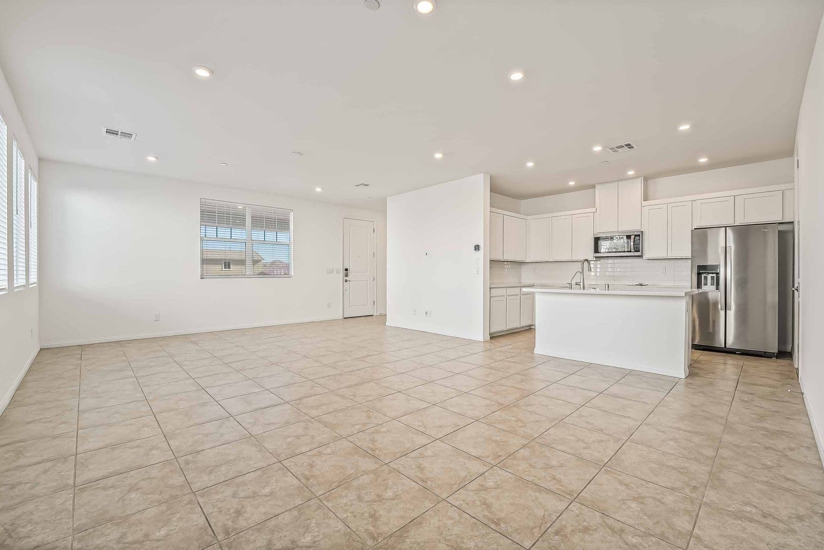 Henderson House: 228 Vanhoy Ave