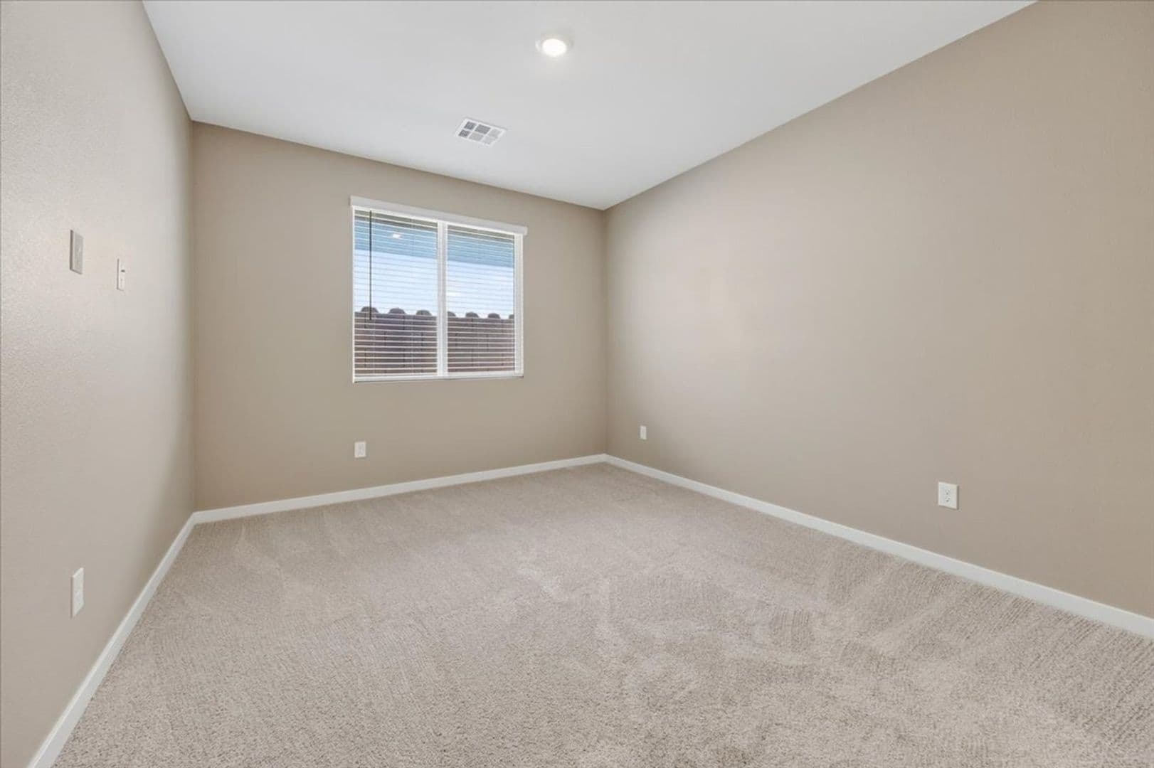 Las Vegas House: 10862 Lewis Pointe Ave