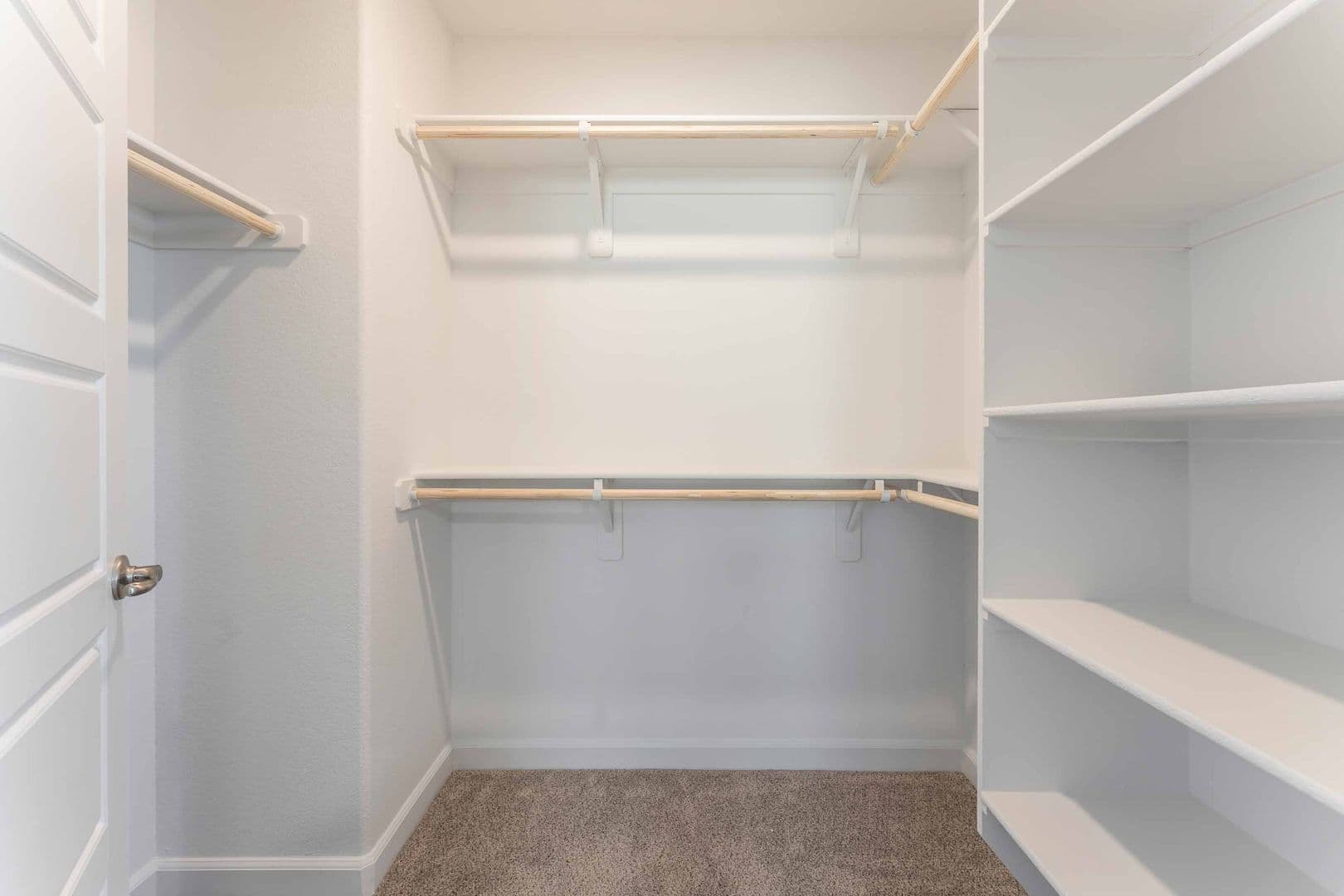 Henderson House: 871 Watford Pl