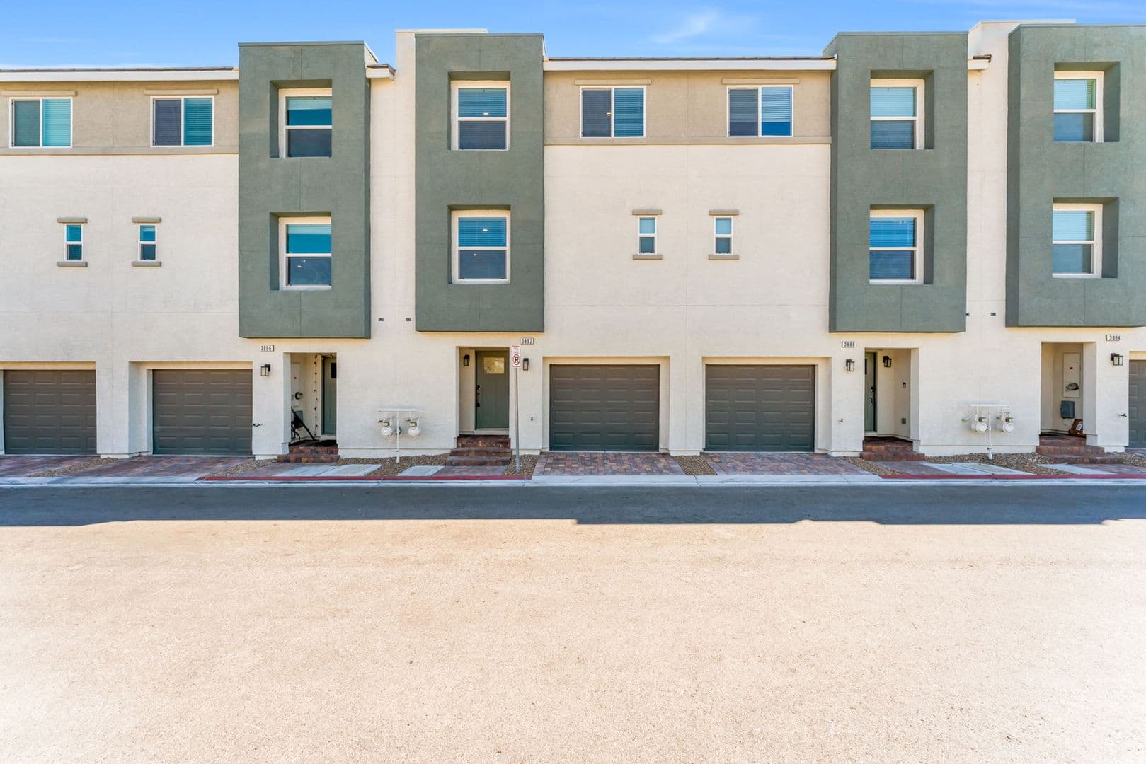 Las Vegas House: 3892 Enchanted Sky St