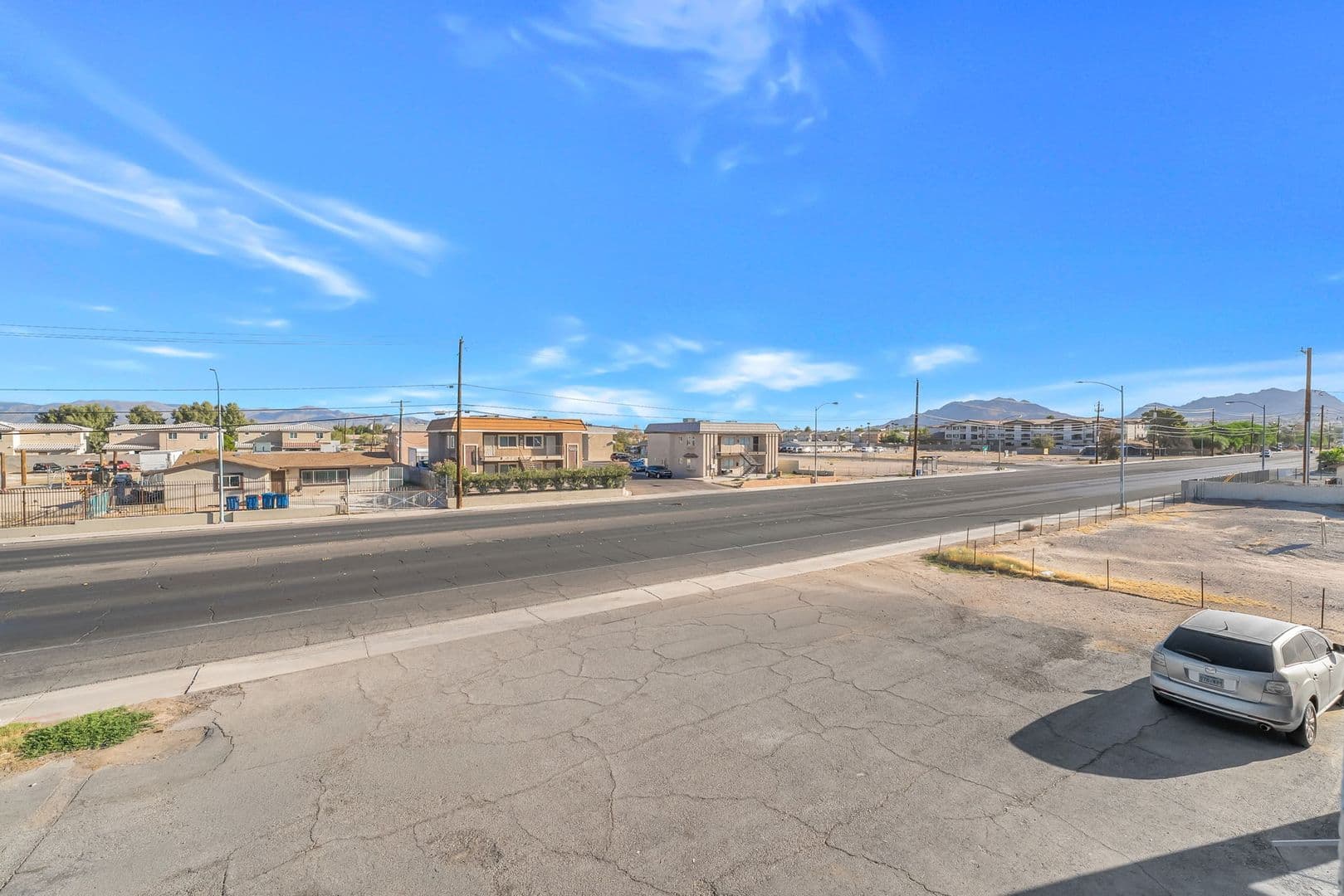 Las Vegas Apartment: 5689 E Lake Mead Blvd
