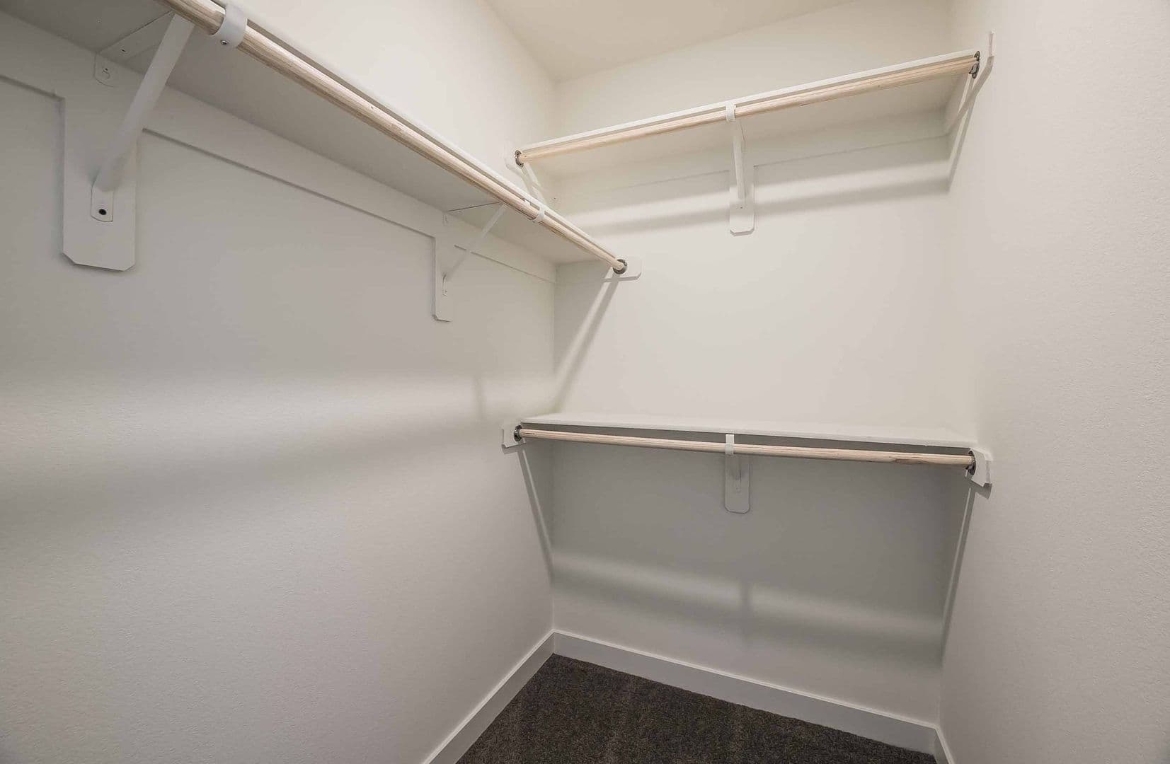Henderson House: 12749 Epperly St