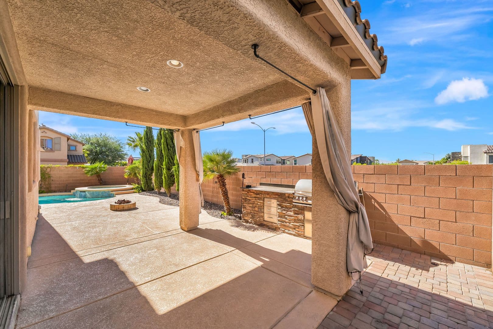 Henderson House: 381 Red Snap Dragon Ln