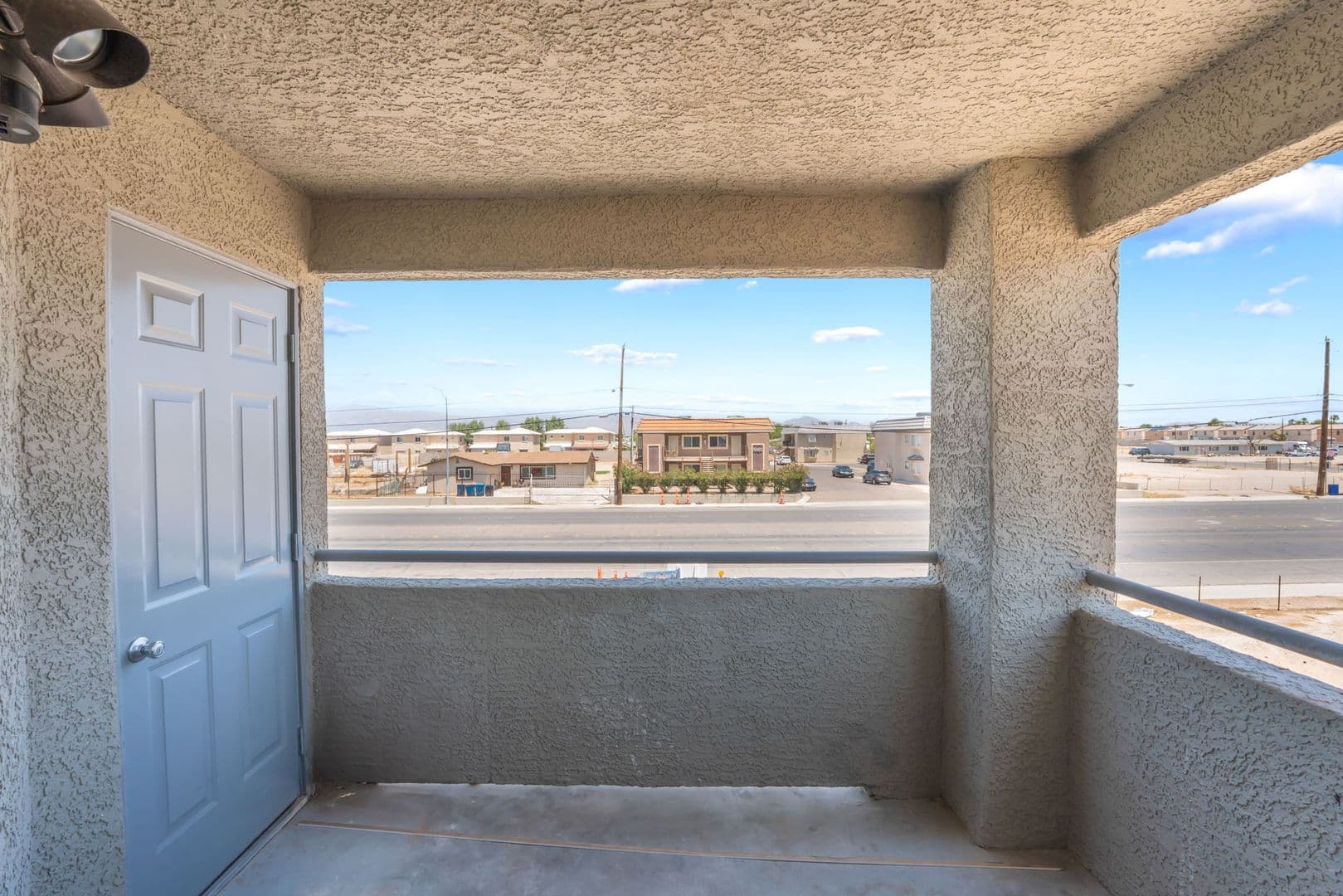 Las Vegas Apartment: 5689 E Lake Mead Blvd
