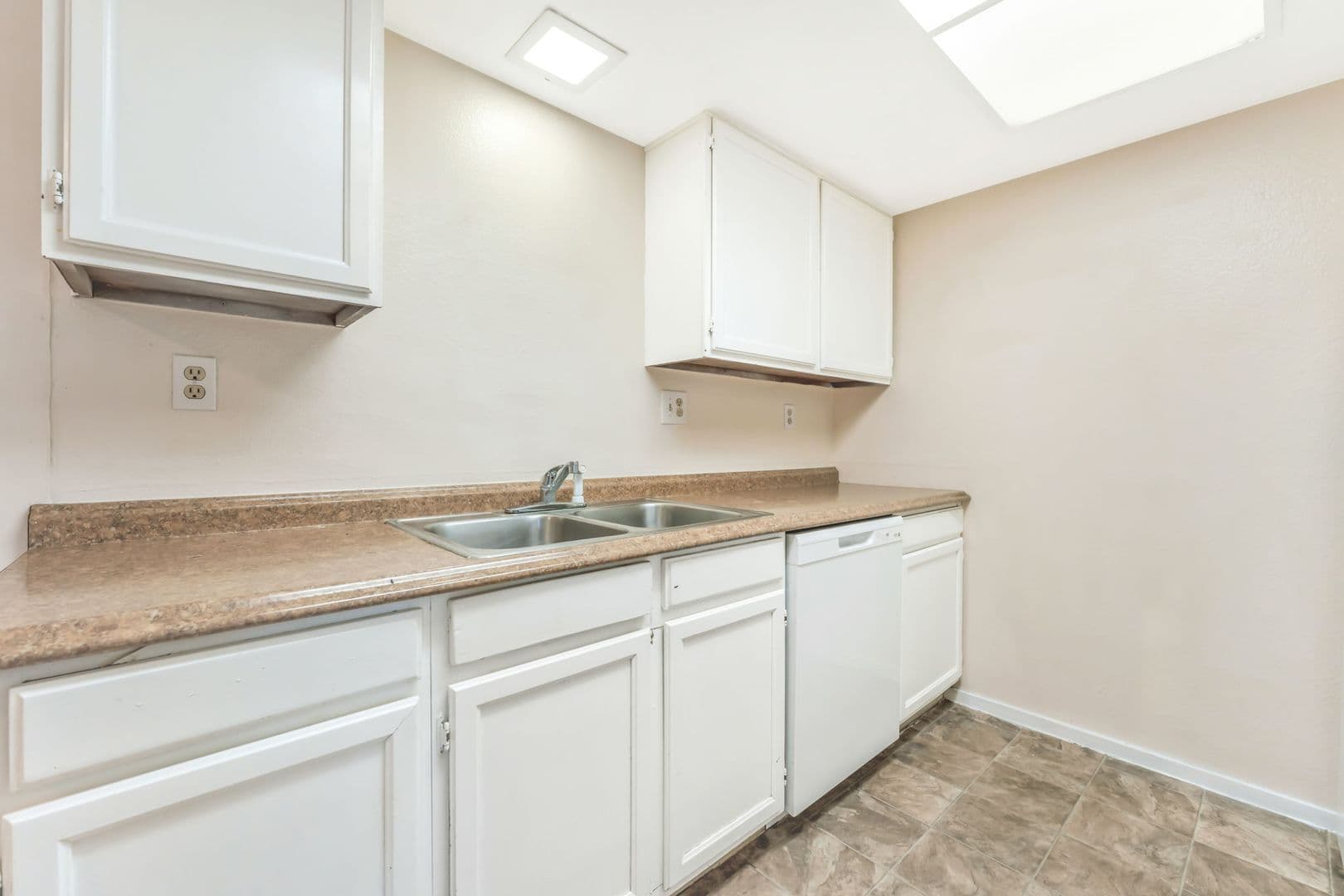 Las Vegas House: 457 N. Lamb Blvd #B