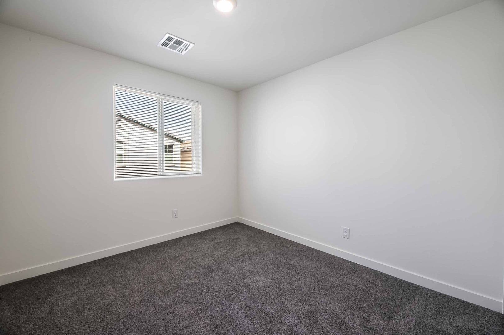 Henderson House: 12749 Epperly St