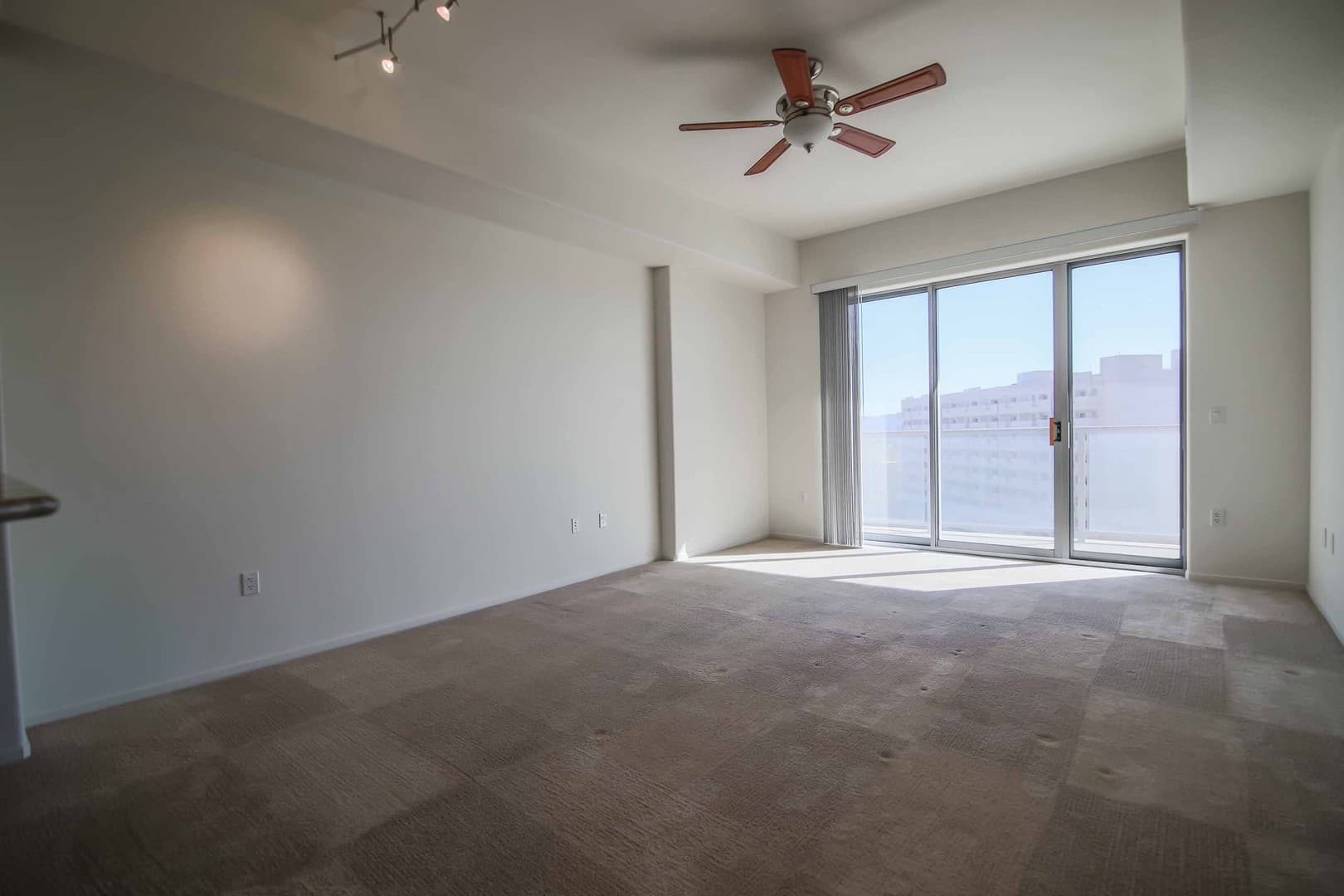 Las Vegas House: 8255 S Las Vegas Blvd #819