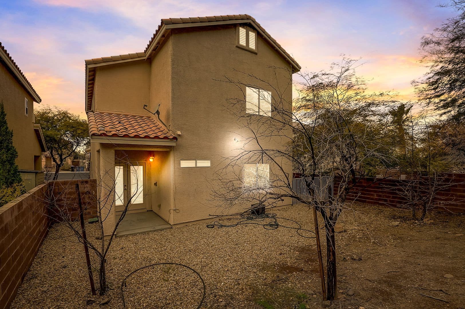 Henderson House: 1172 Drowsy Water Ct