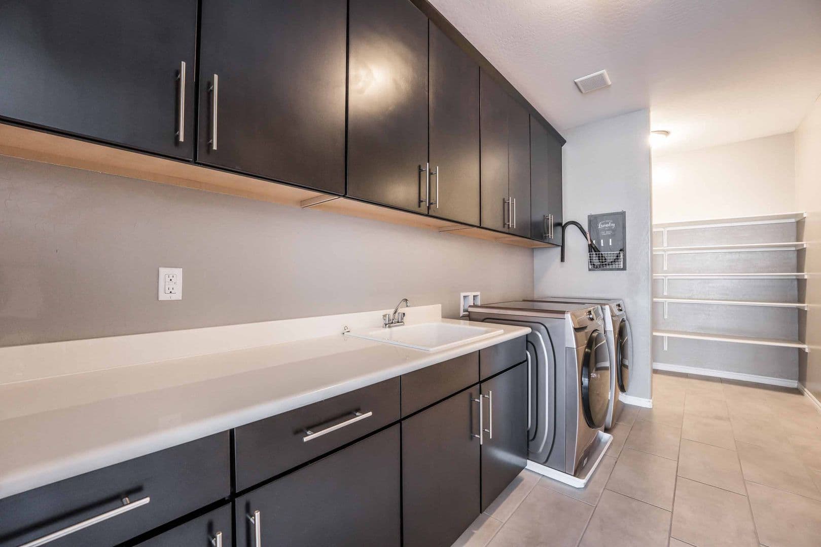 Henderson House: 2787 Athens Ridge Dr