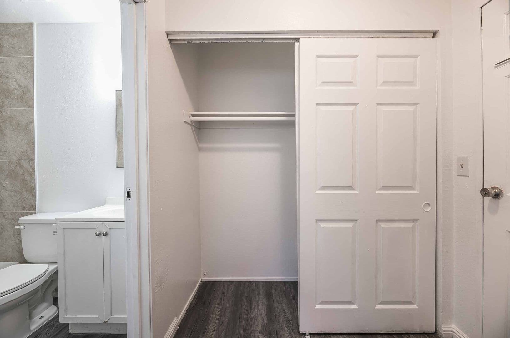 Las Vegas Apartment: 4721 Cessna Ave
